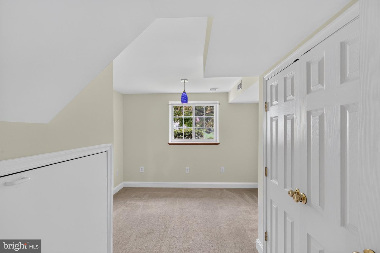 5624 Queensberry Ave Property Photo 29
