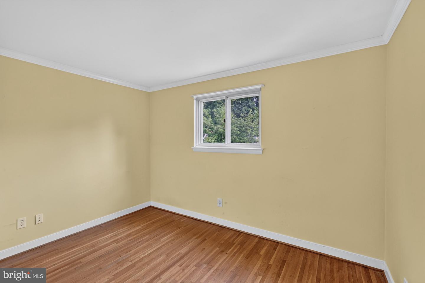 5624 Queensberry Ave Property Photo 33