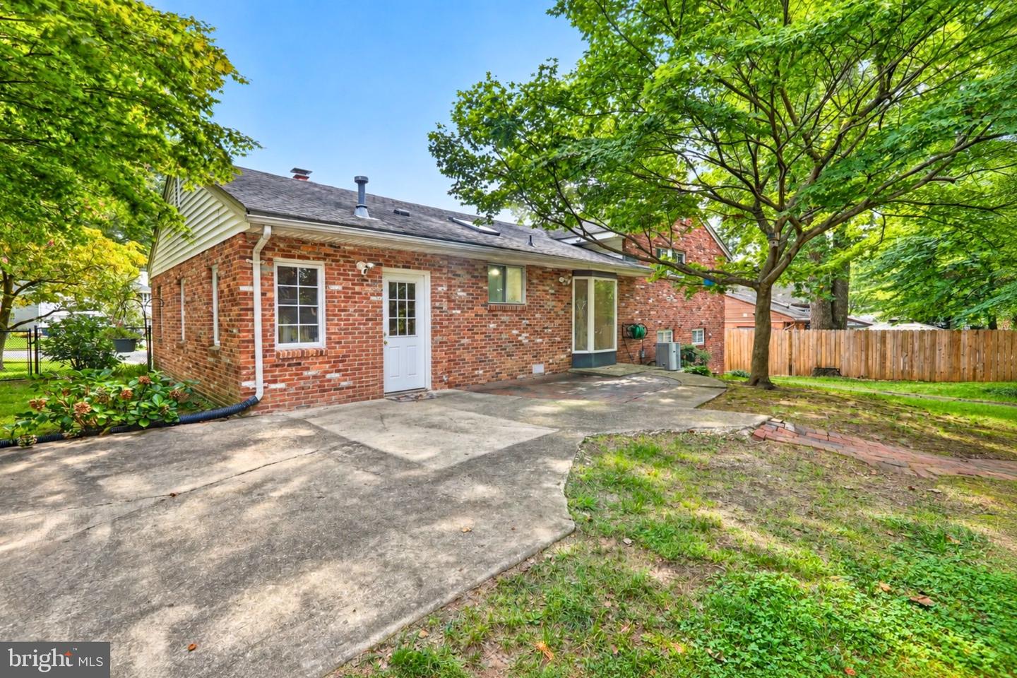 5624 Queensberry Ave Property Photo 37