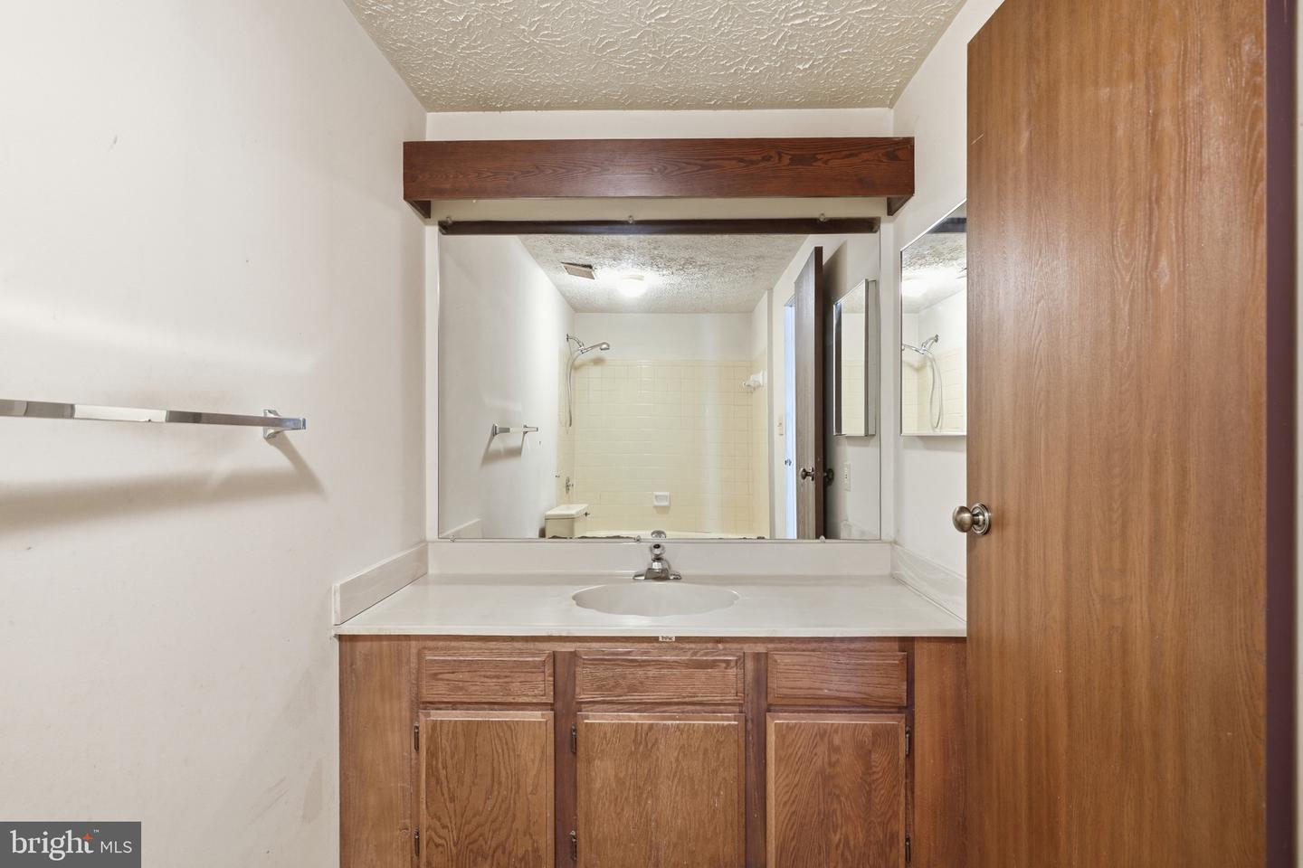 9812 Summerday Dr Property Photo 20