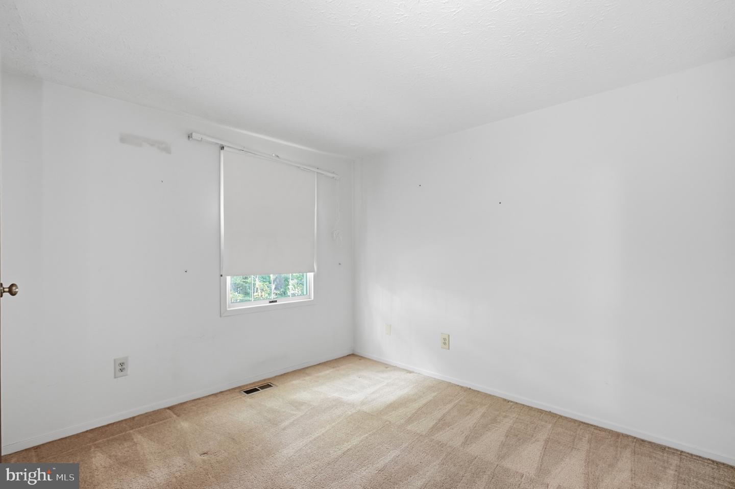 9812 Summerday Dr Property Photo 27