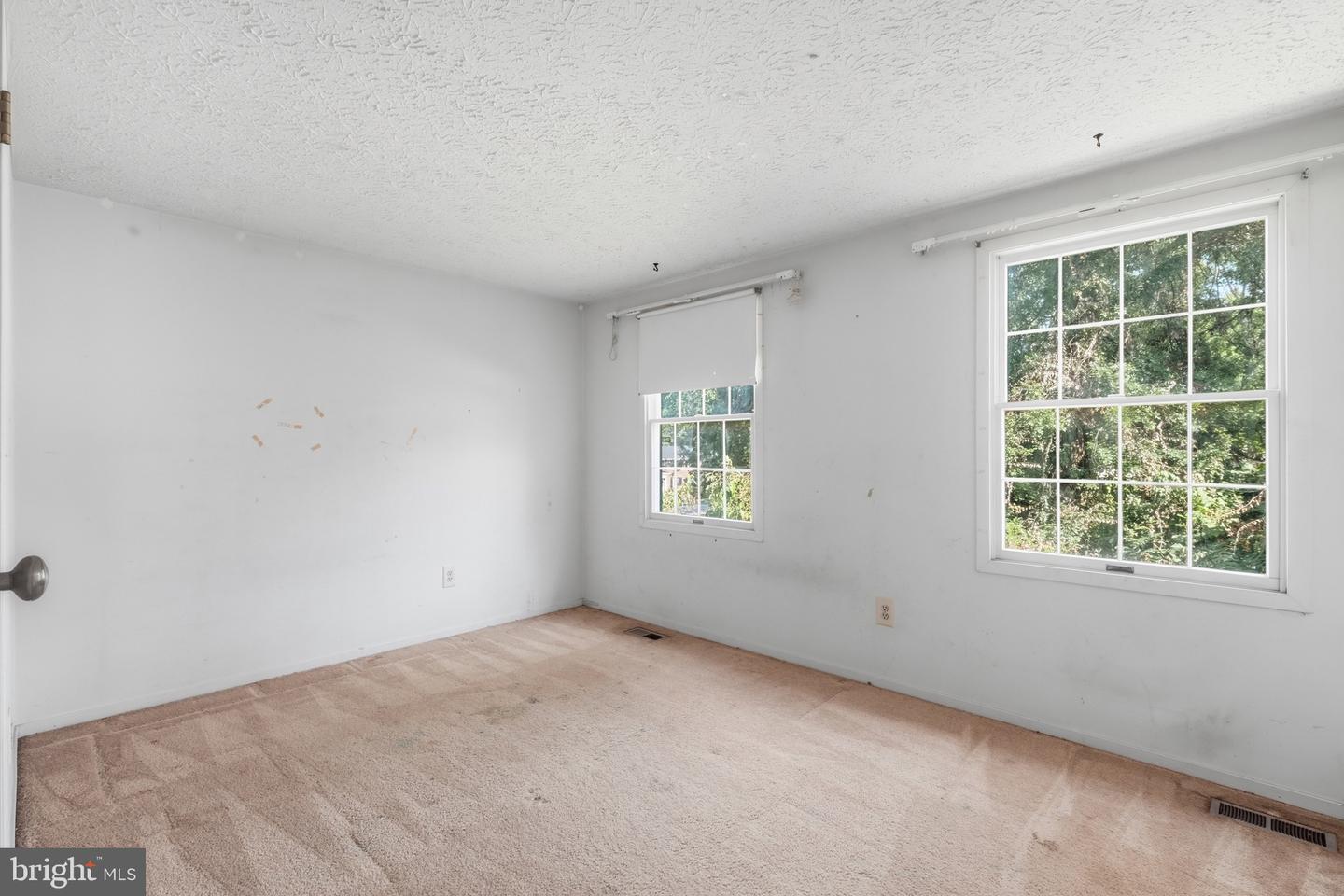 9812 Summerday Dr Property Photo 28