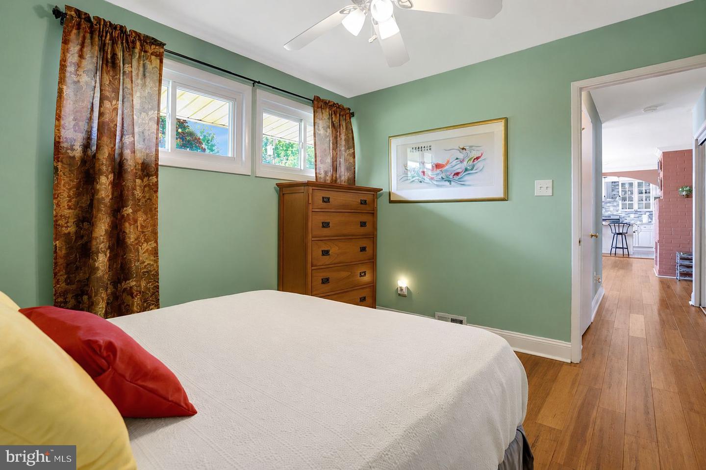 7402 Elgar St Property Photo 9