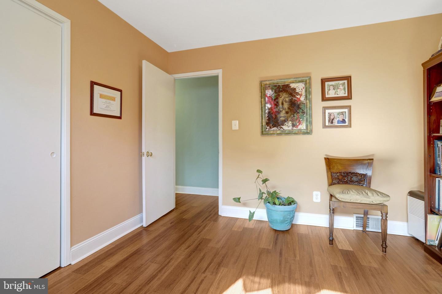 7402 Elgar St Property Photo 13