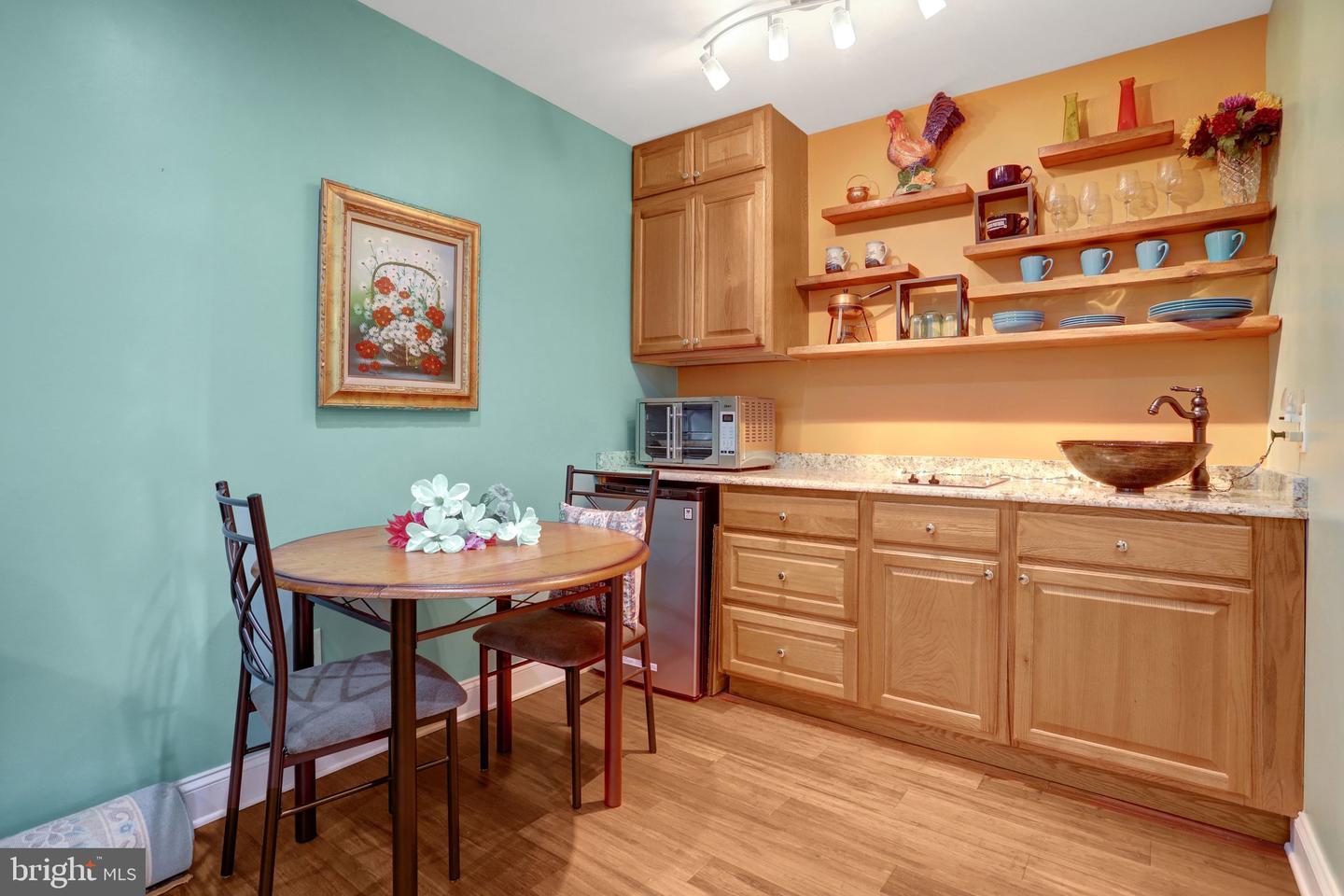 7402 Elgar St Property Photo 17