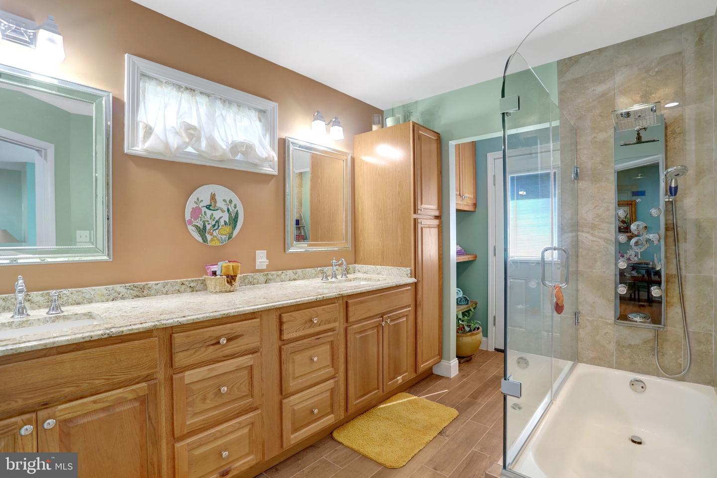 7402 Elgar St Property Photo 20