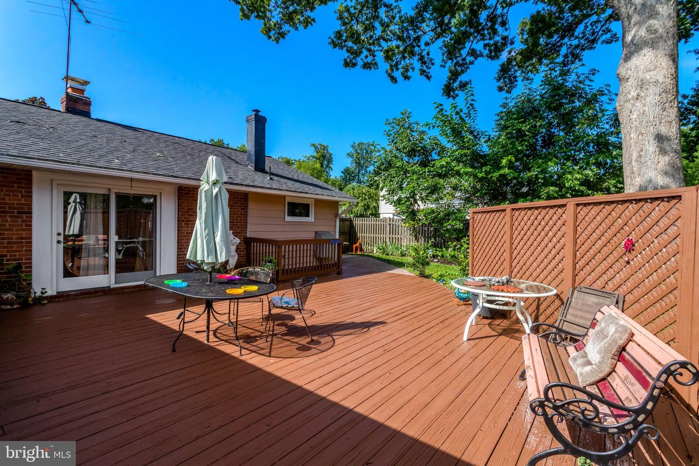7402 Elgar St Property Photo 23