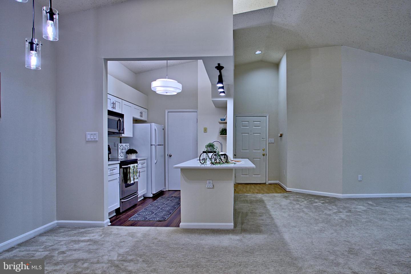 7701 Lafayette Forest Dr #31 Property Photo 7