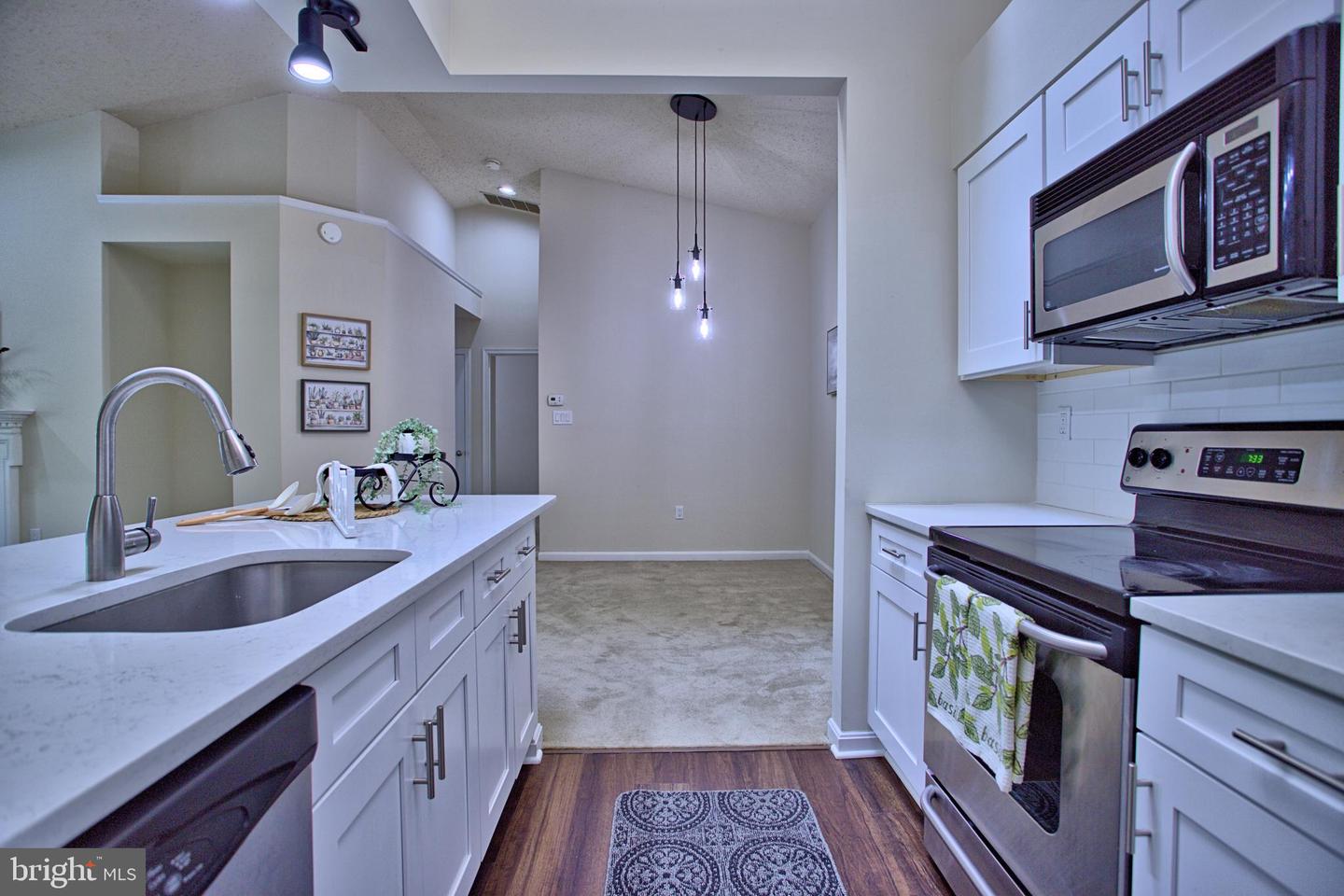 7701 Lafayette Forest Dr #31 Property Photo 10