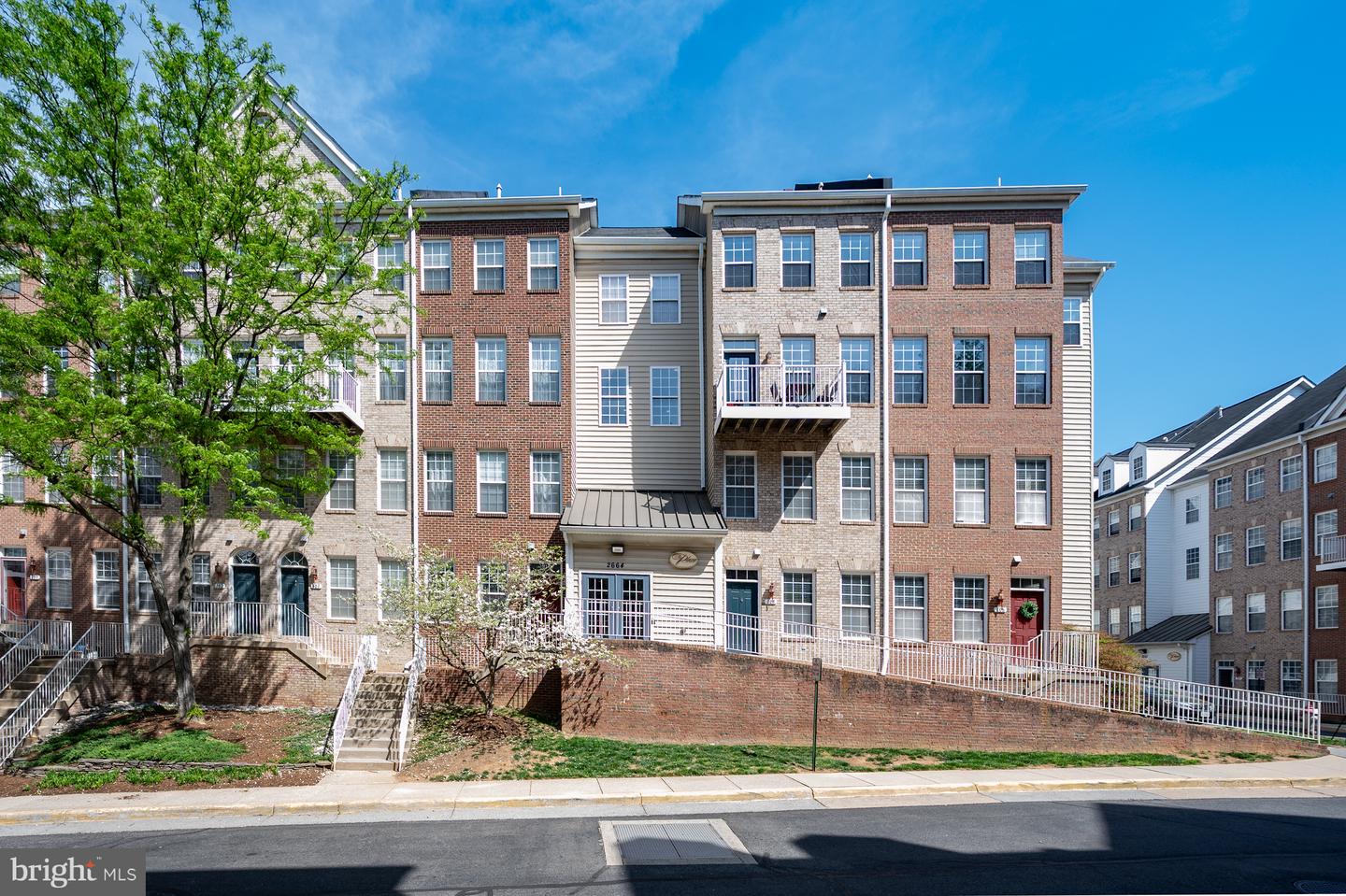 2664 MANHATTAN PL #305 Property Photo 1