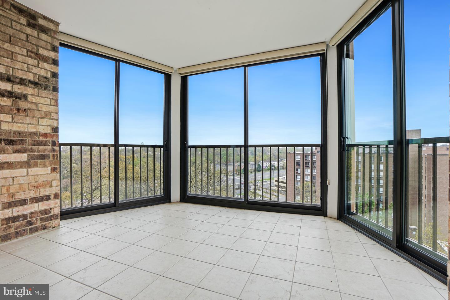 5904 Mount Eagle Dr #718 Property Photo 5