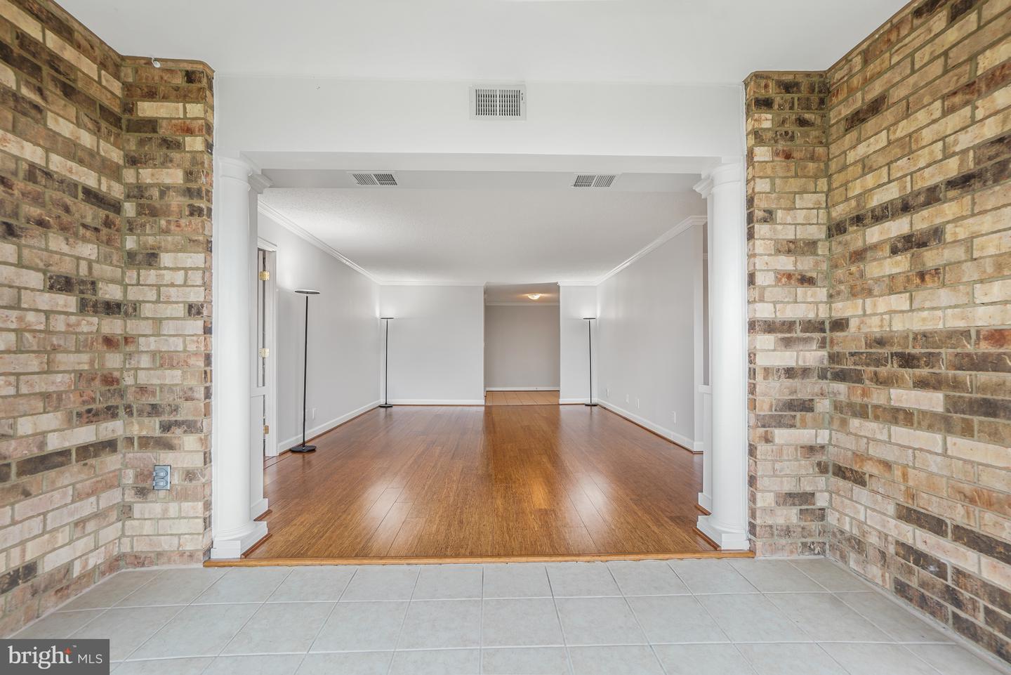 5904 Mount Eagle Dr #718 Property Photo 12