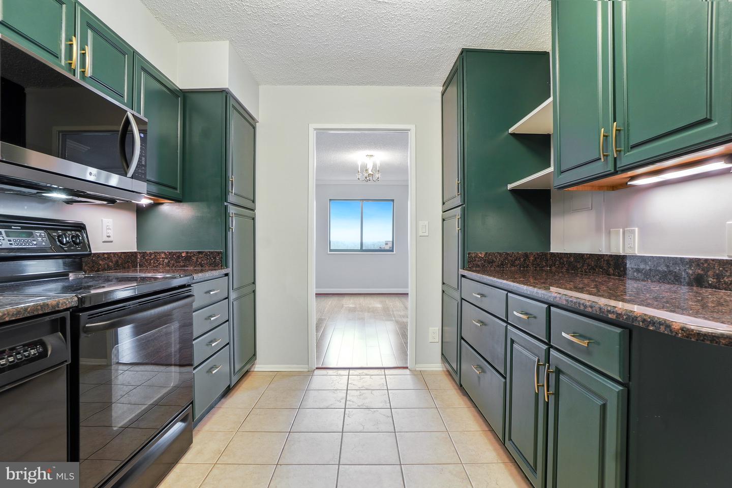 5904 Mount Eagle Dr #718 Property Photo 20