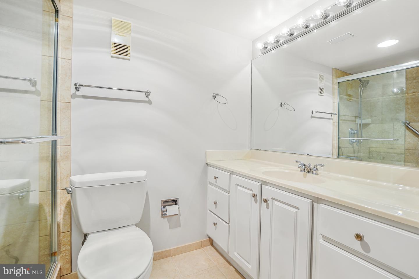 5904 Mount Eagle Dr #718 Property Photo 40