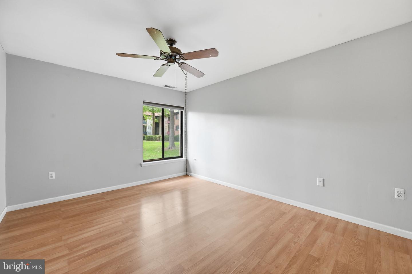 2845 Windsor Dr #103 Property Photo 14