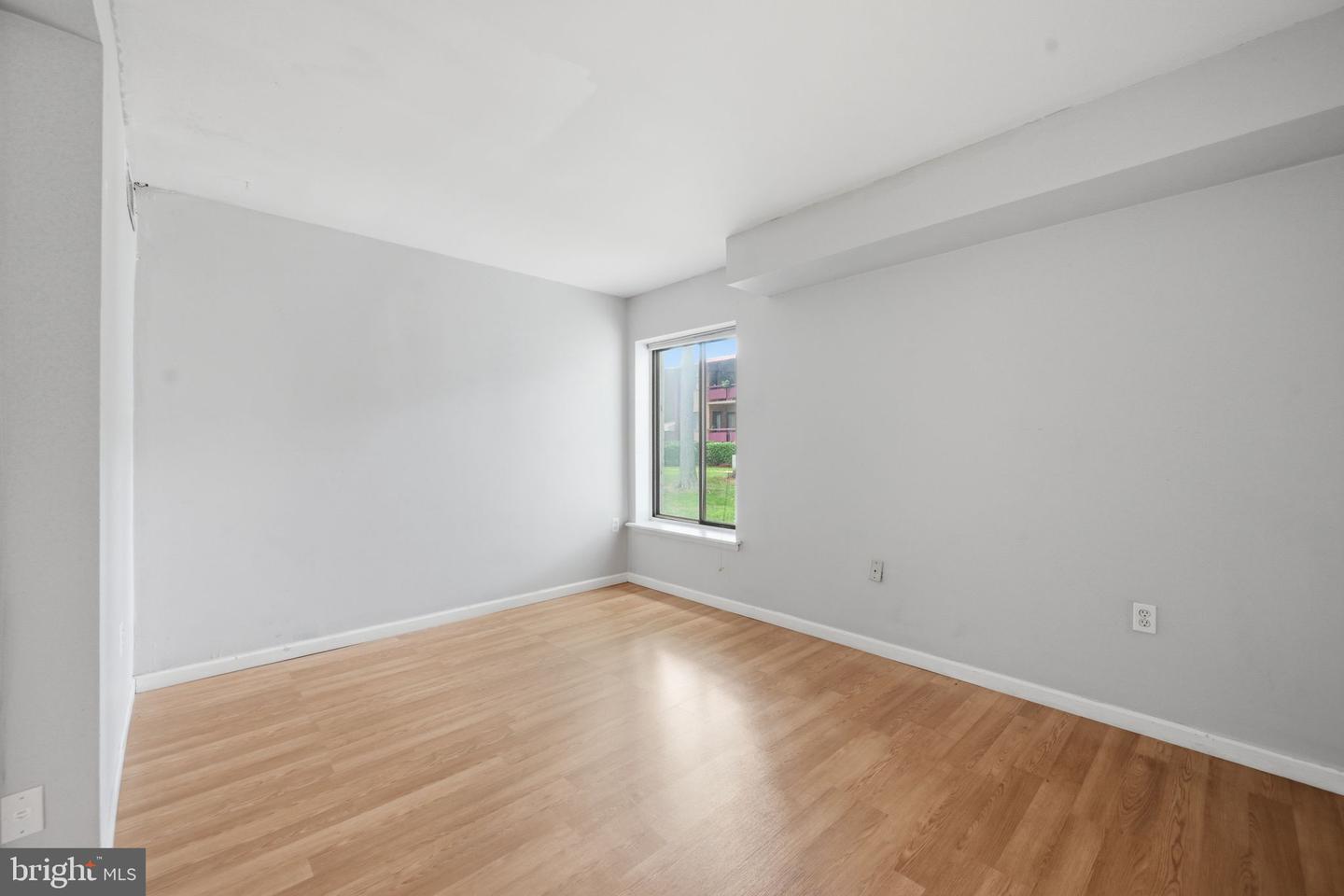 2845 Windsor Dr #103 Property Photo 18