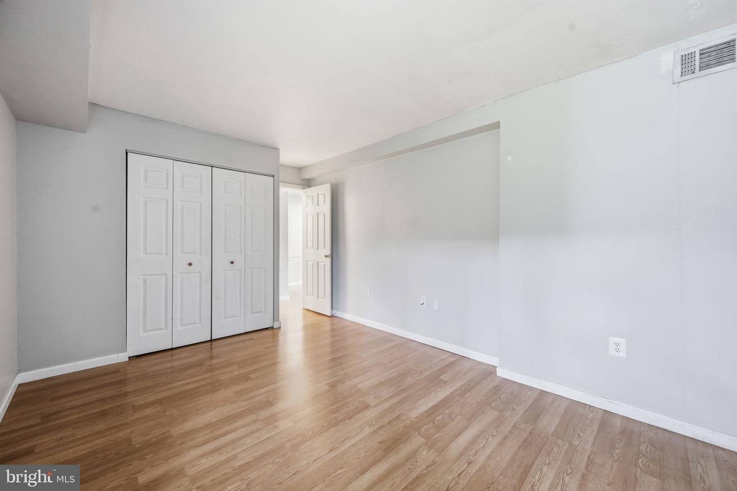 2845 Windsor Dr #103 Property Photo 19