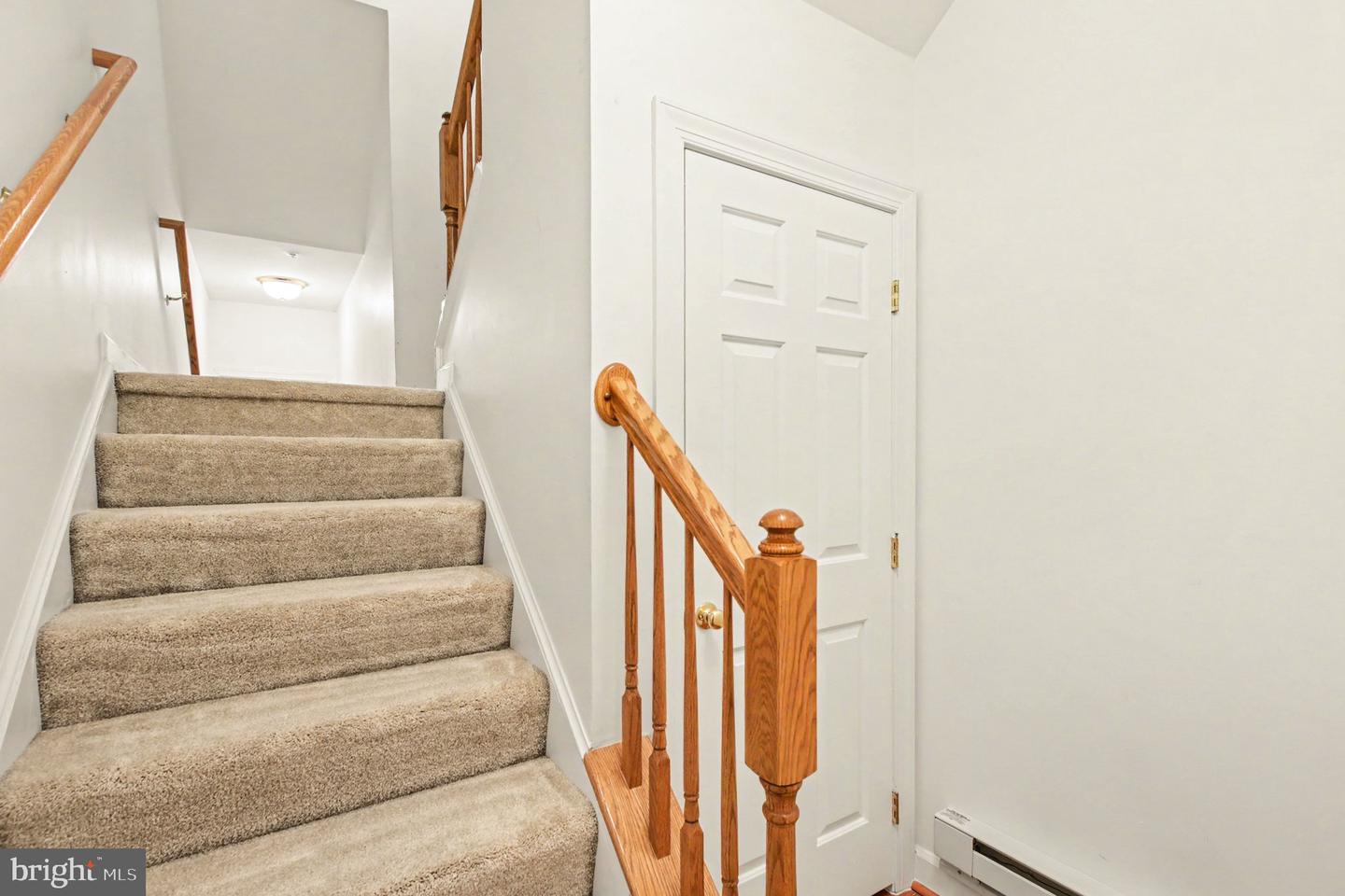 5625 Harrington Falls Ln Property Photo 3