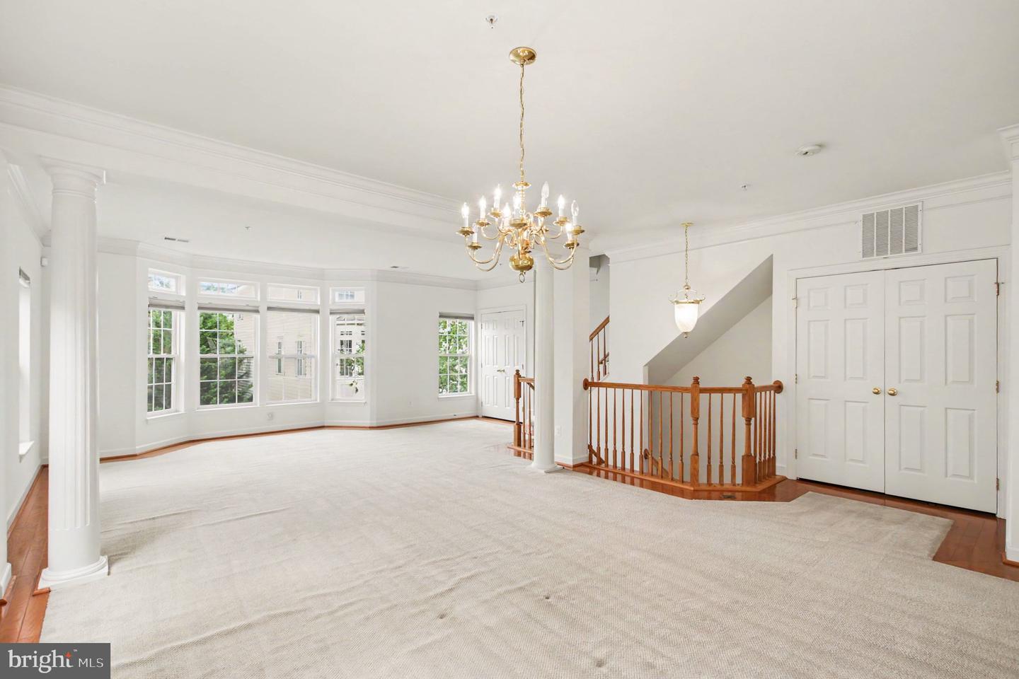 5625 Harrington Falls Ln Property Photo 5