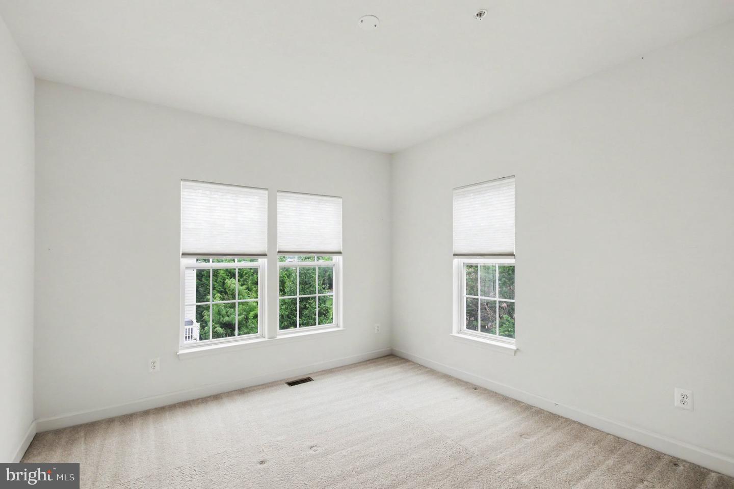 5625 Harrington Falls Ln Property Photo 14