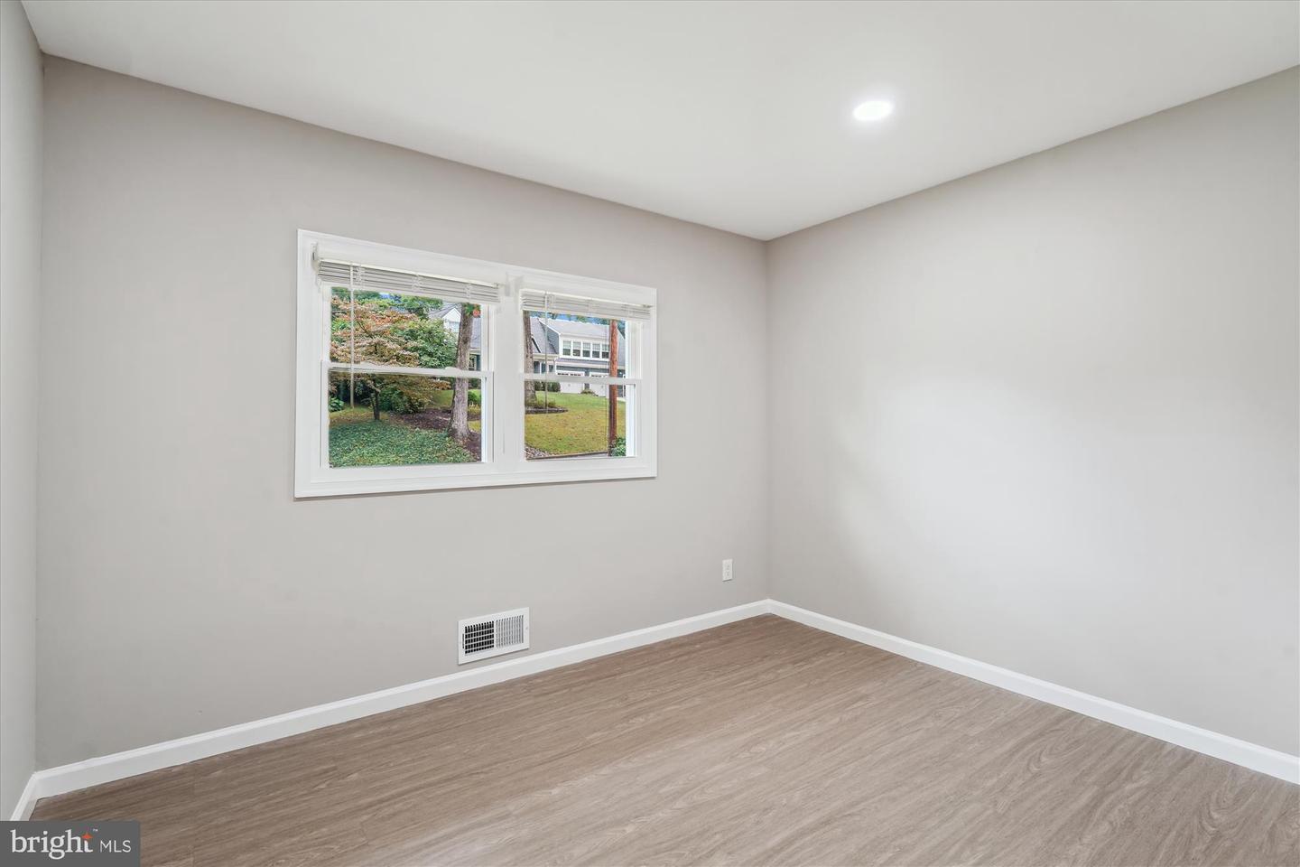 2226 Westwood Pl Property Photo 17