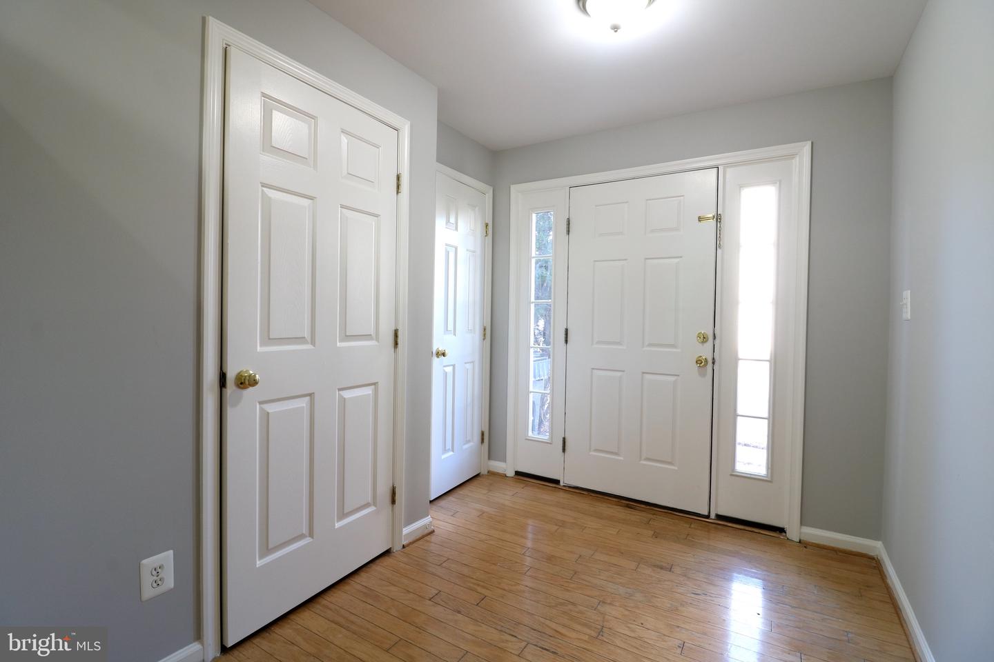 2581 Sutters Mill Dr Property Photo 3