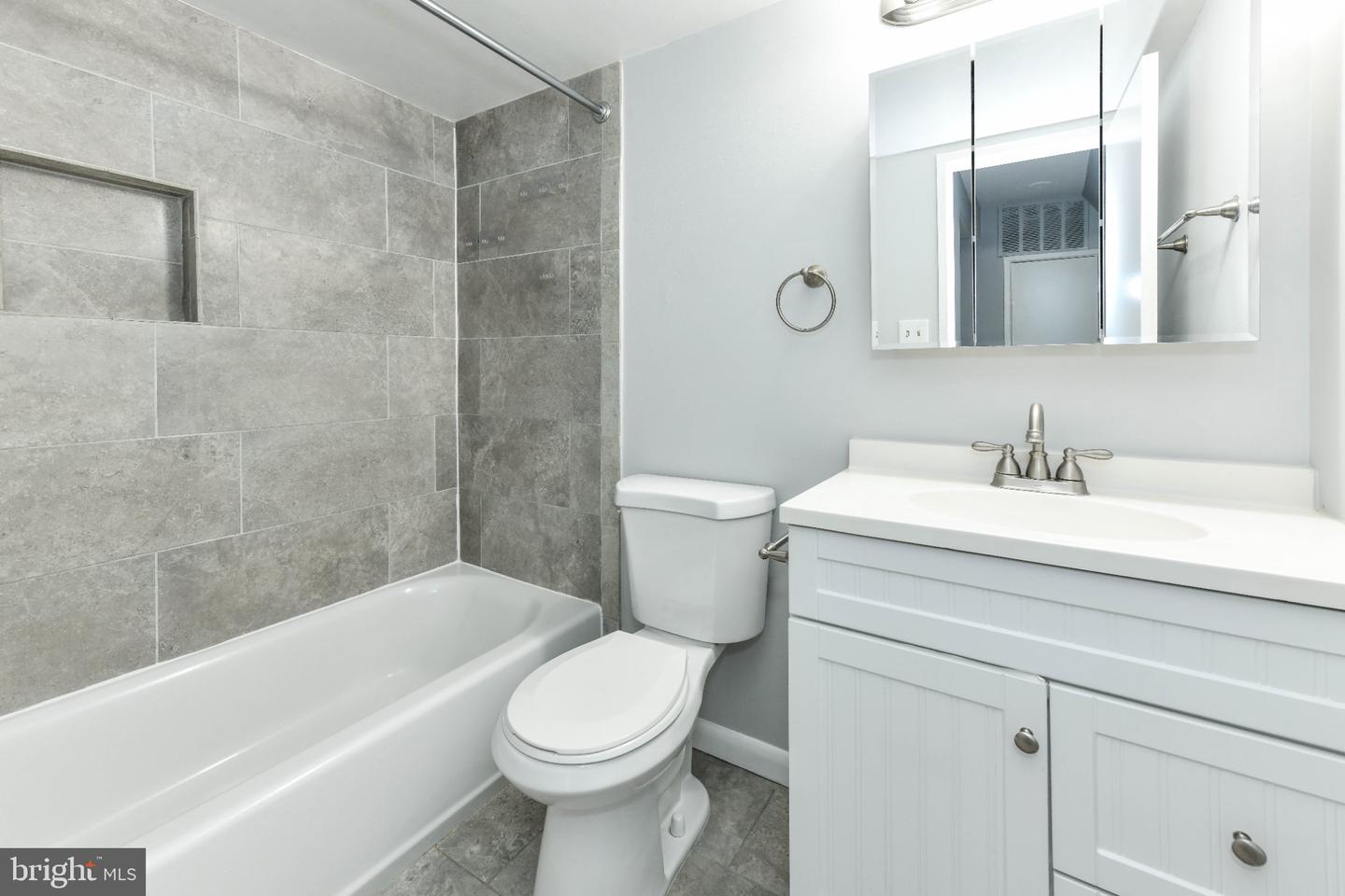 517 Florida Ave #t2 Property Photo 10
