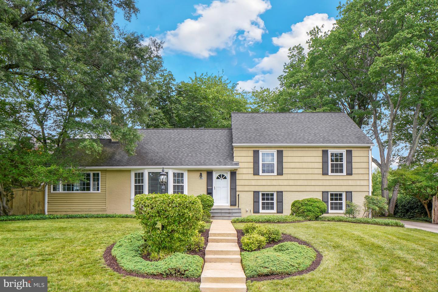8524 Doter Dr Property Photo 1