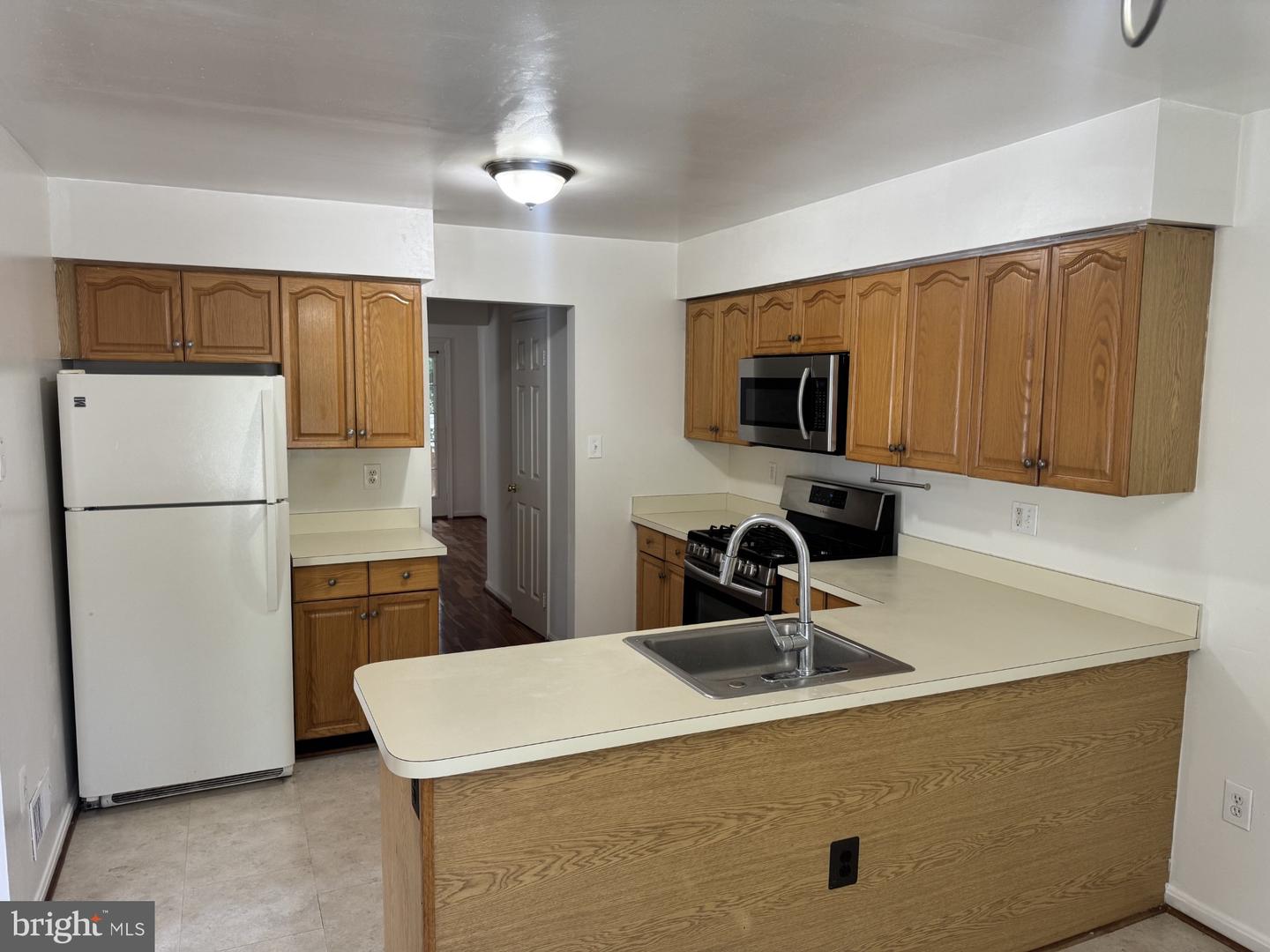 7261 Olde Lantern Way Property Photo 4