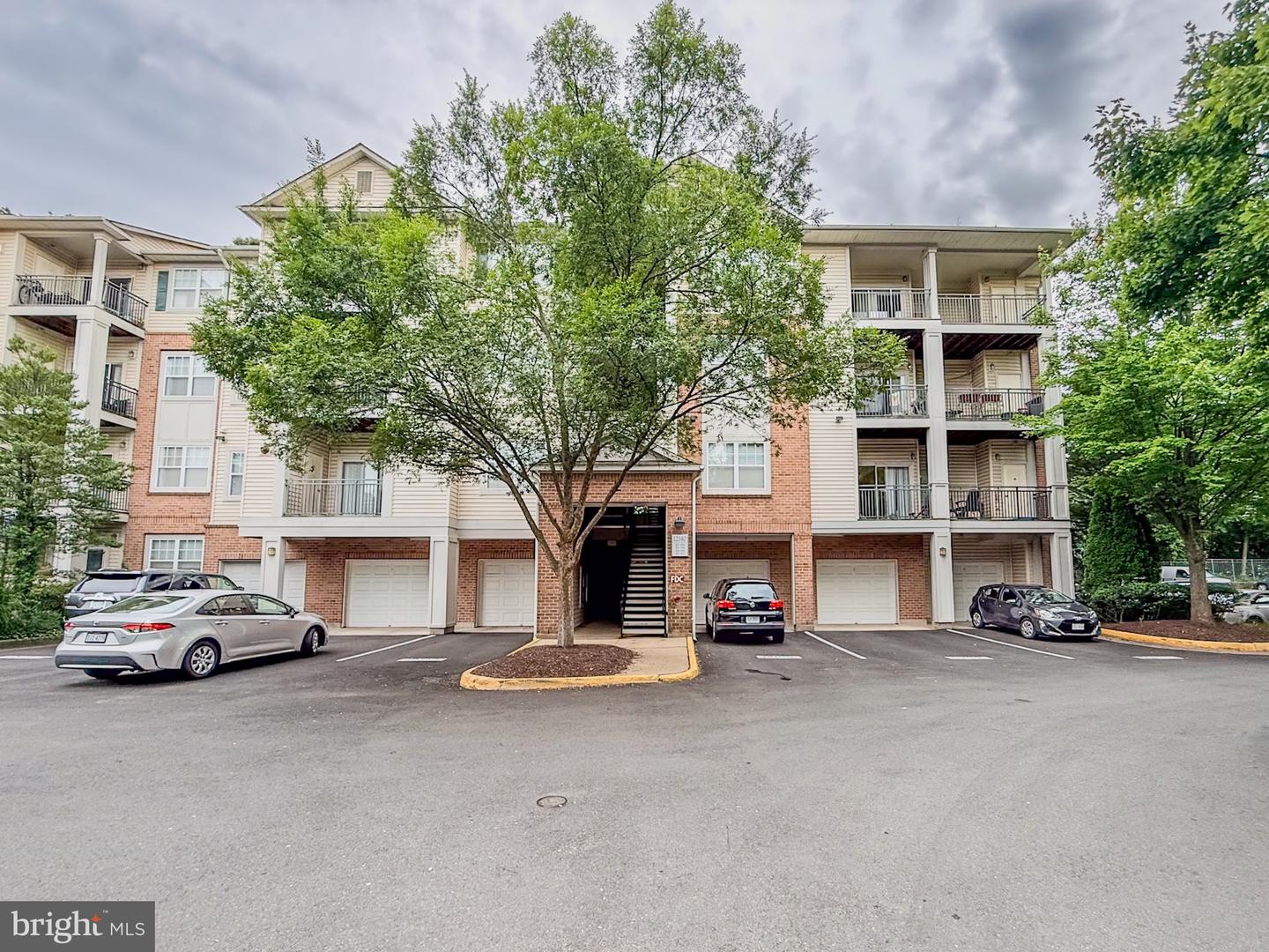 12140 Garden Grove Cir #404 Property Photo 1