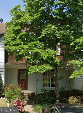 7688 Sheffield Village Ln Property Photo 1
