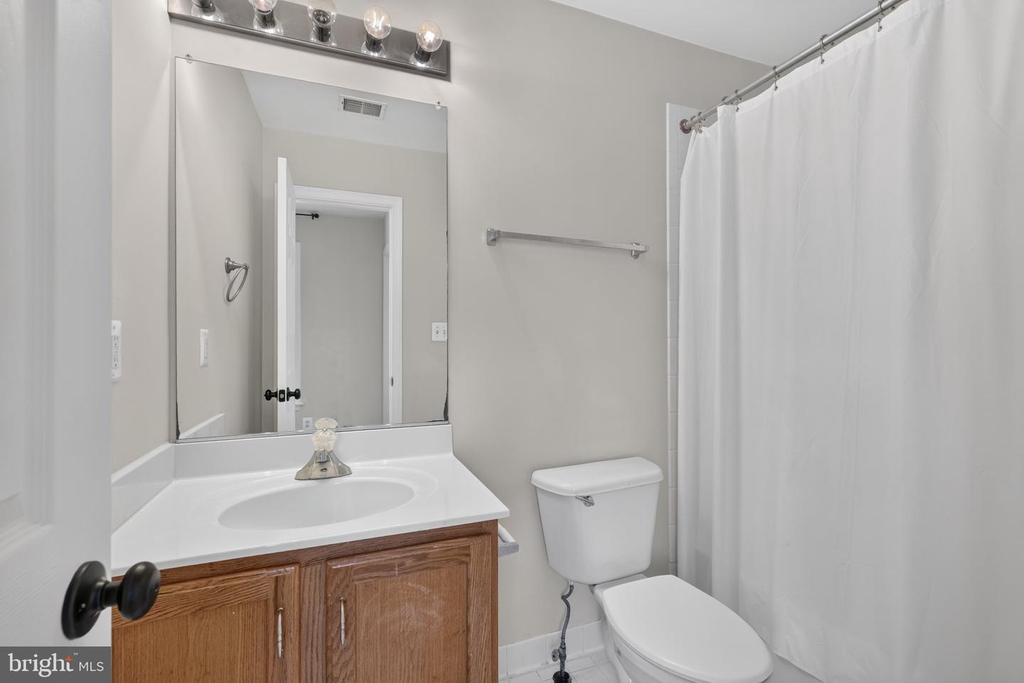 6482 Warwick Cir Property Photo 34