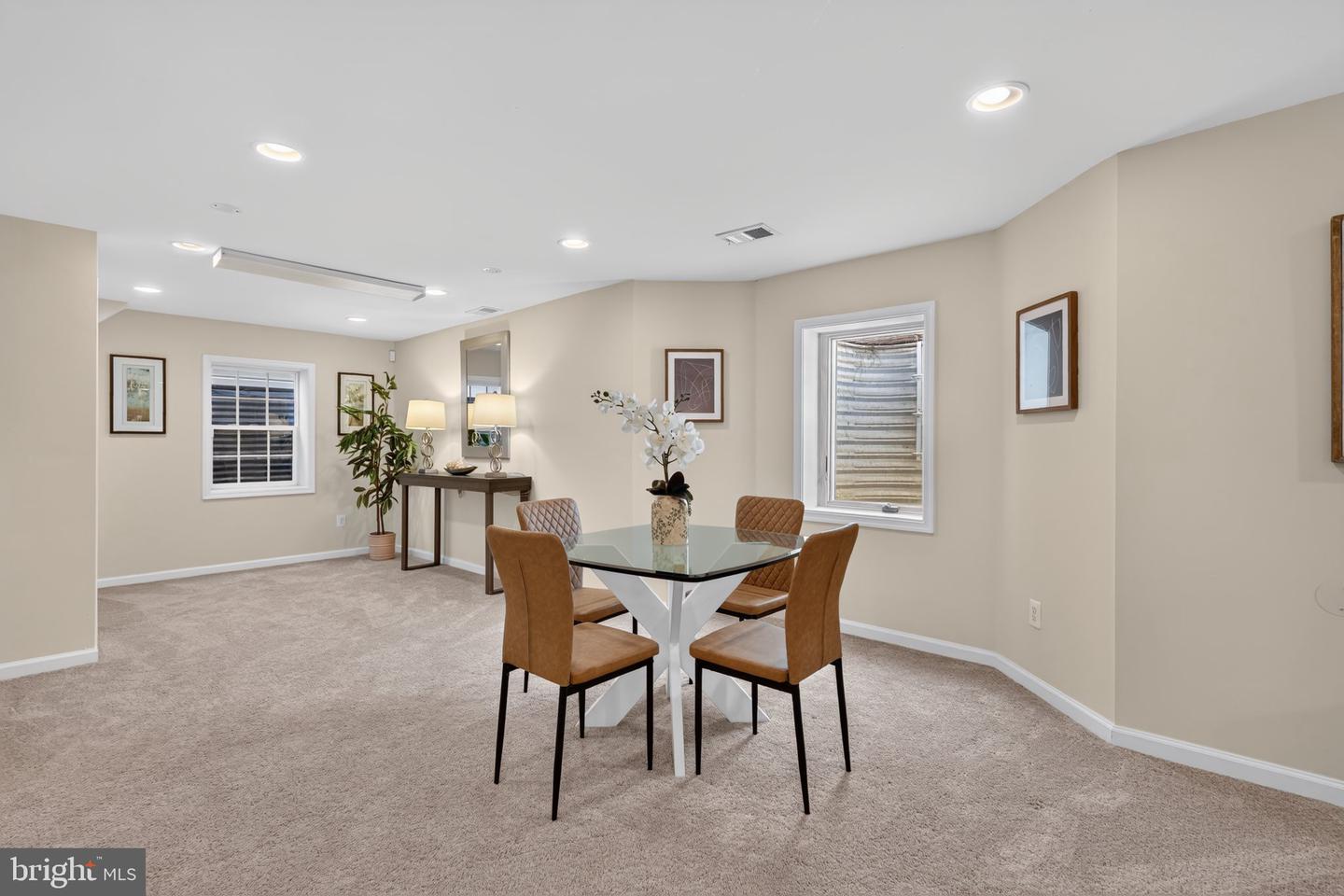 6482 Warwick Cir Property Photo 45