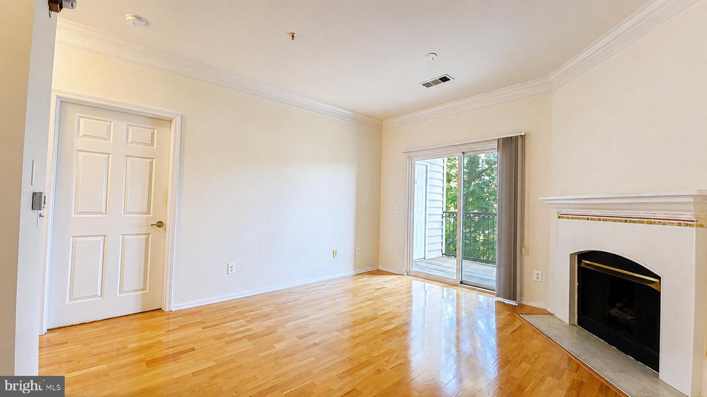 1521 Spring Gate Dr #10311 Property Photo 5