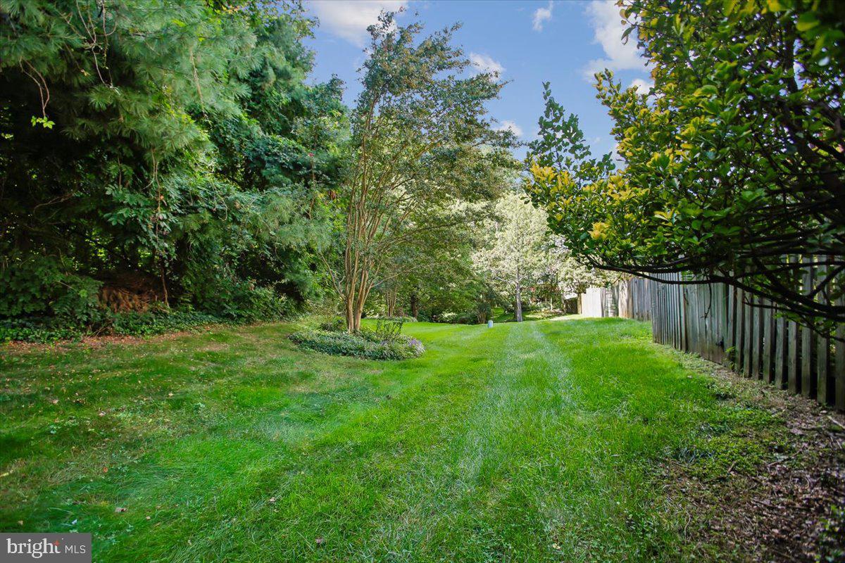 6039 Heatherwood Dr Property Photo 3