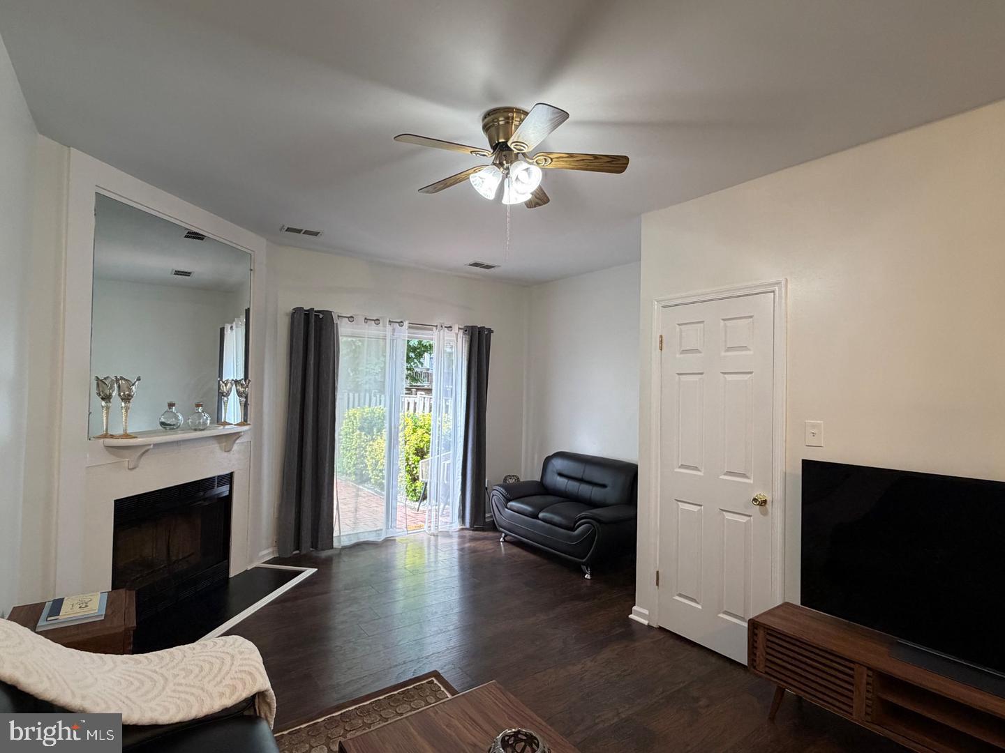 2121 Whisper Way Property Photo 20