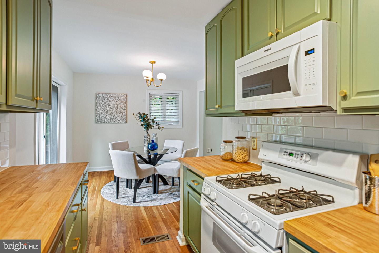 3054 Hazelton St Property Photo 14