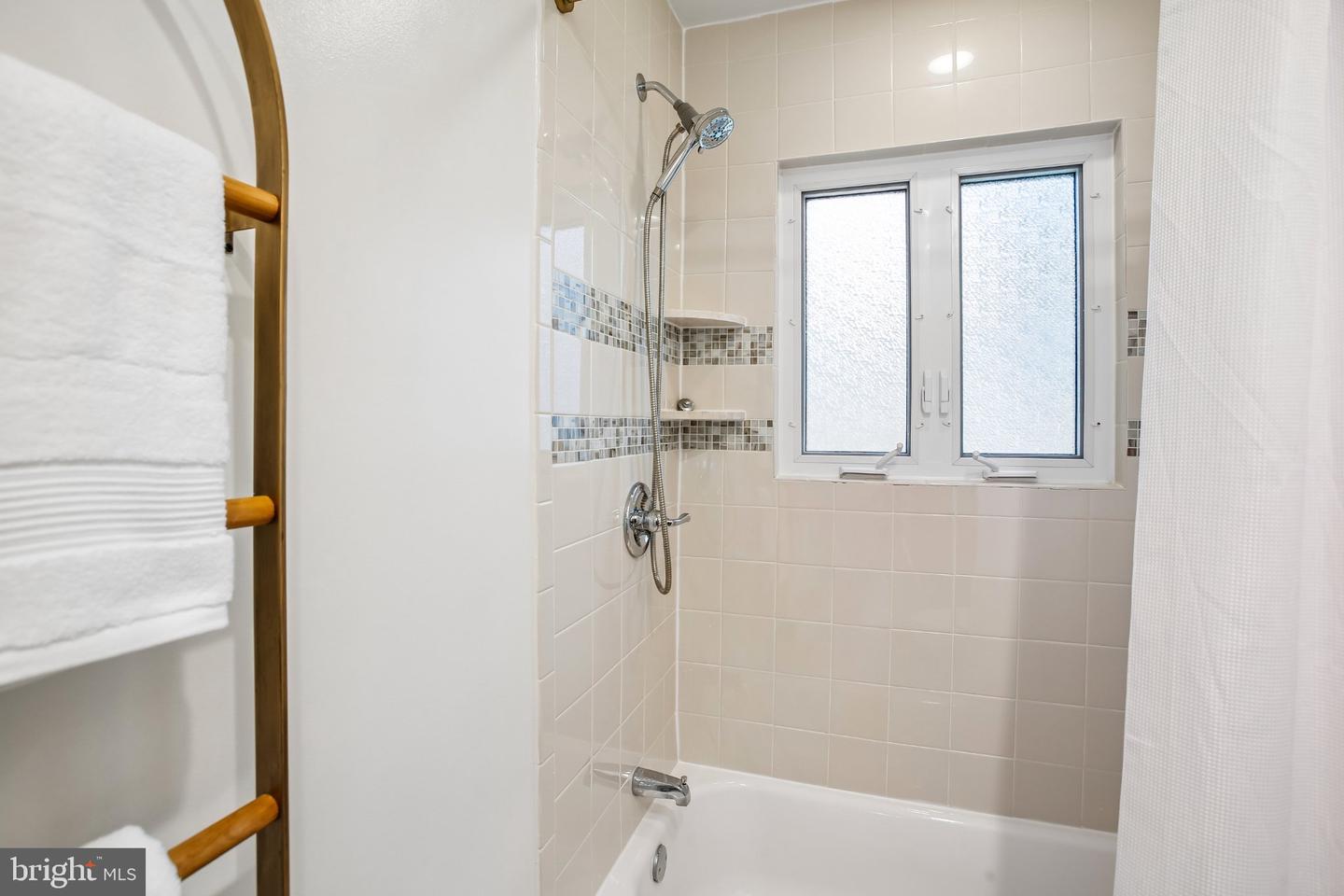 3054 Hazelton St Property Photo 25