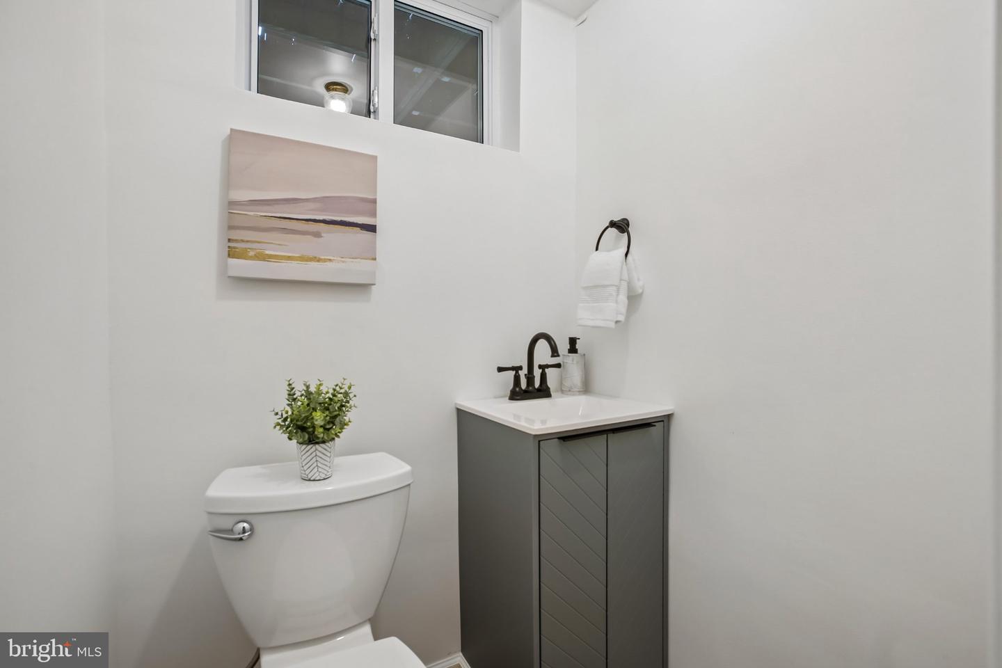 3054 Hazelton St Property Photo 26