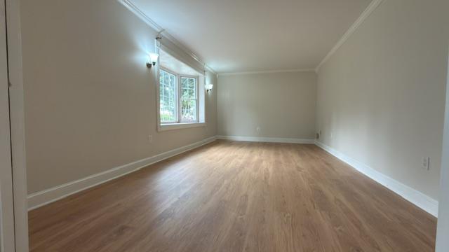 5602 Kings Park Dr Property Photo 6