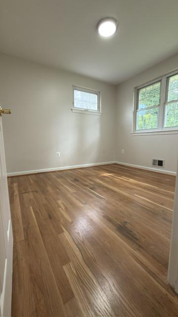 5602 Kings Park Dr Property Photo 12