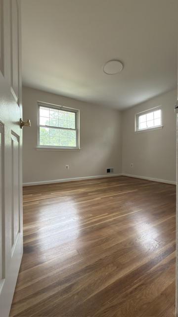 5602 Kings Park Dr Property Photo 13