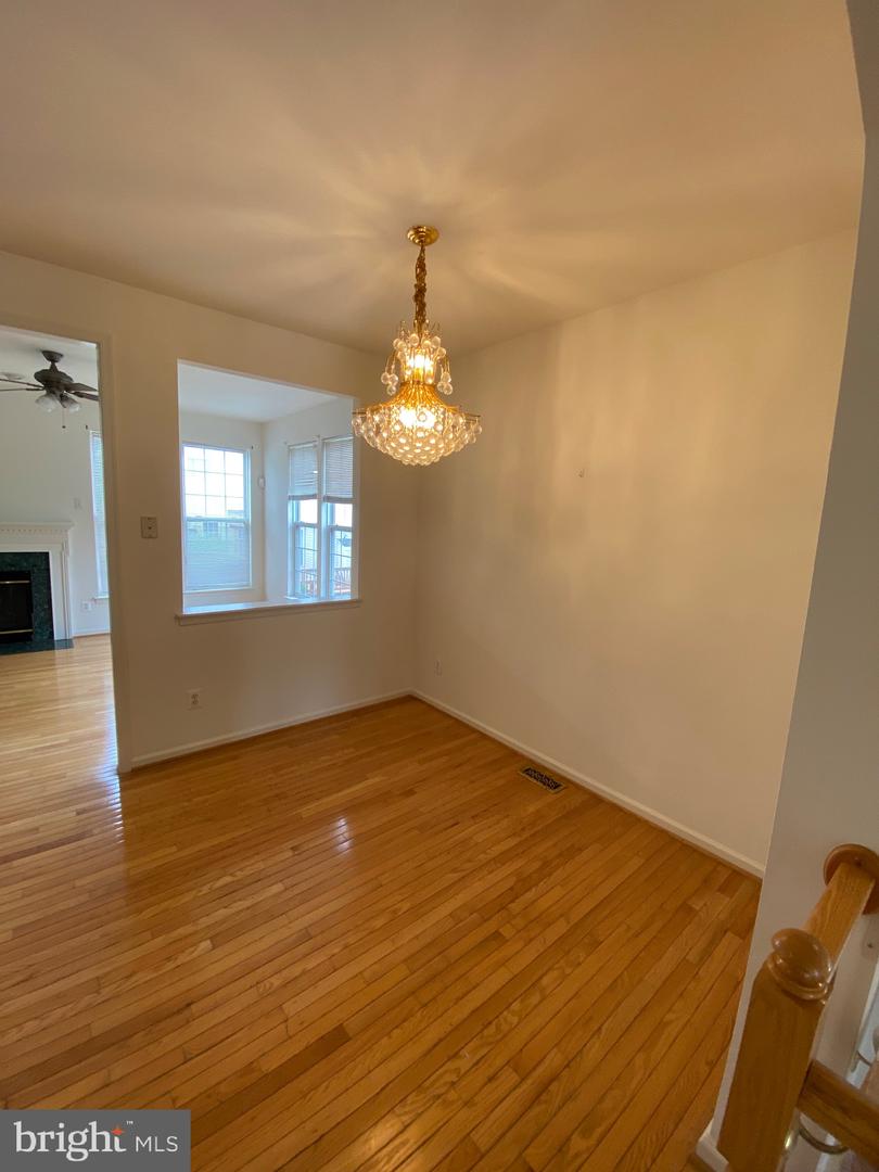 2560 Belcroft Pl Property Photo 8