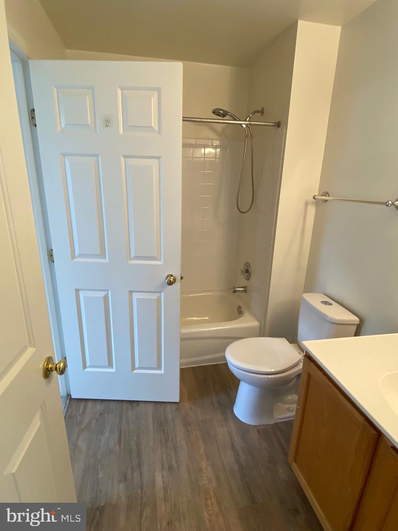 2560 Belcroft Pl Property Photo 22