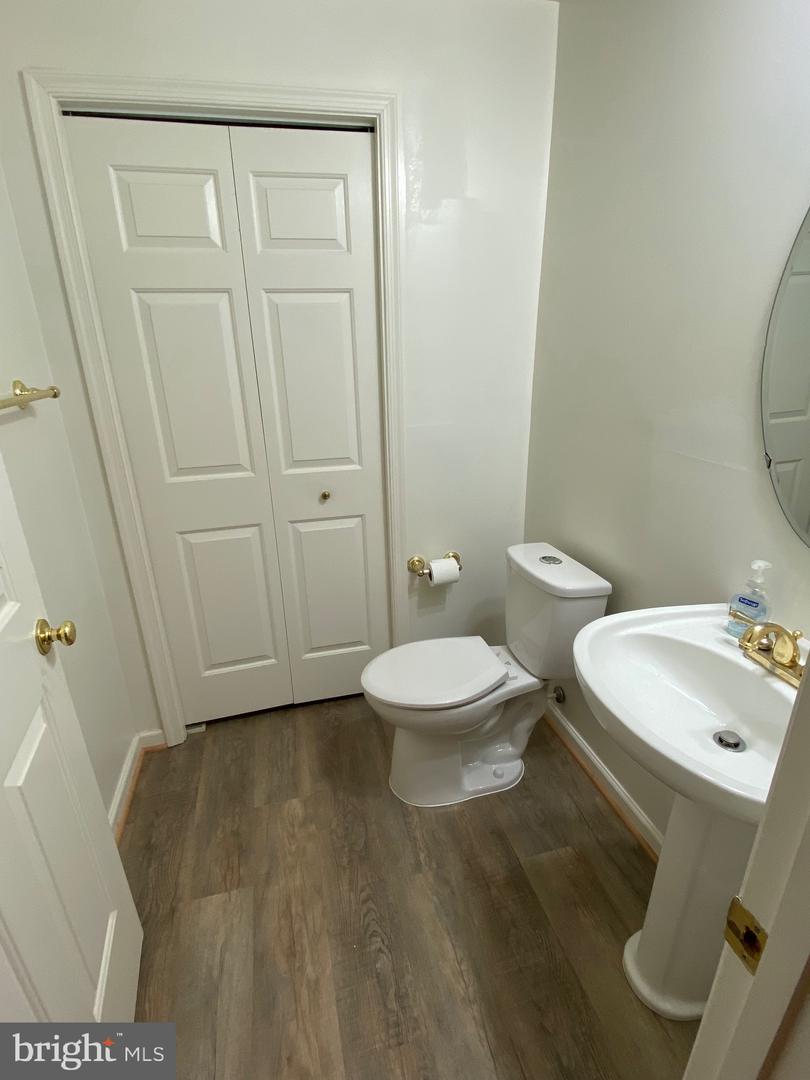 2560 Belcroft Pl Property Photo 26