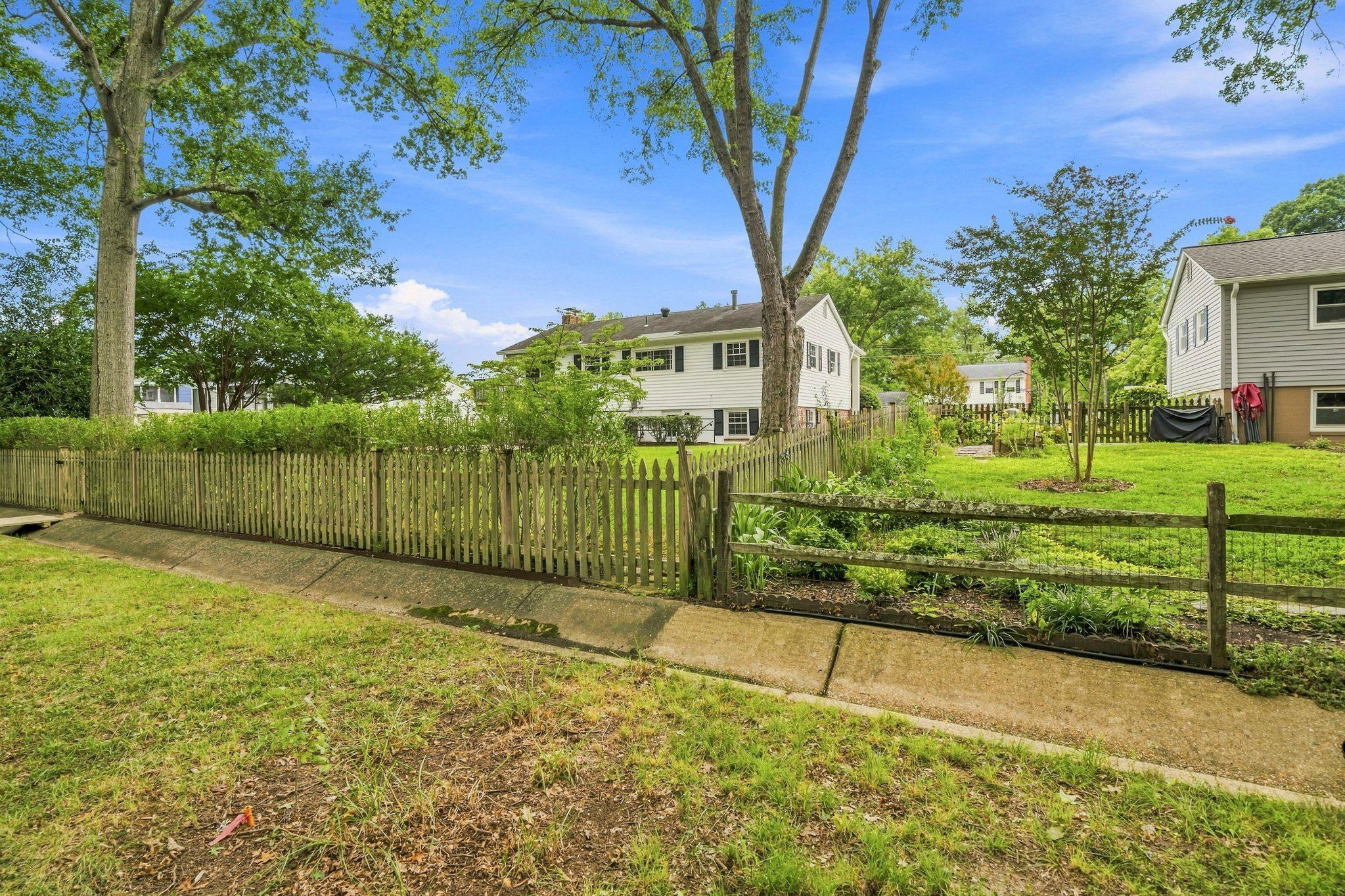 4214 Alcott St Property Photo 46