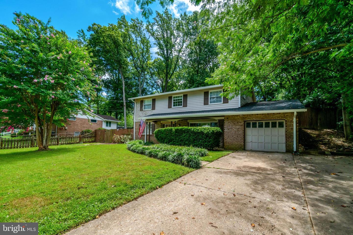 8527 PARLIAMENT DR Property Photo 1