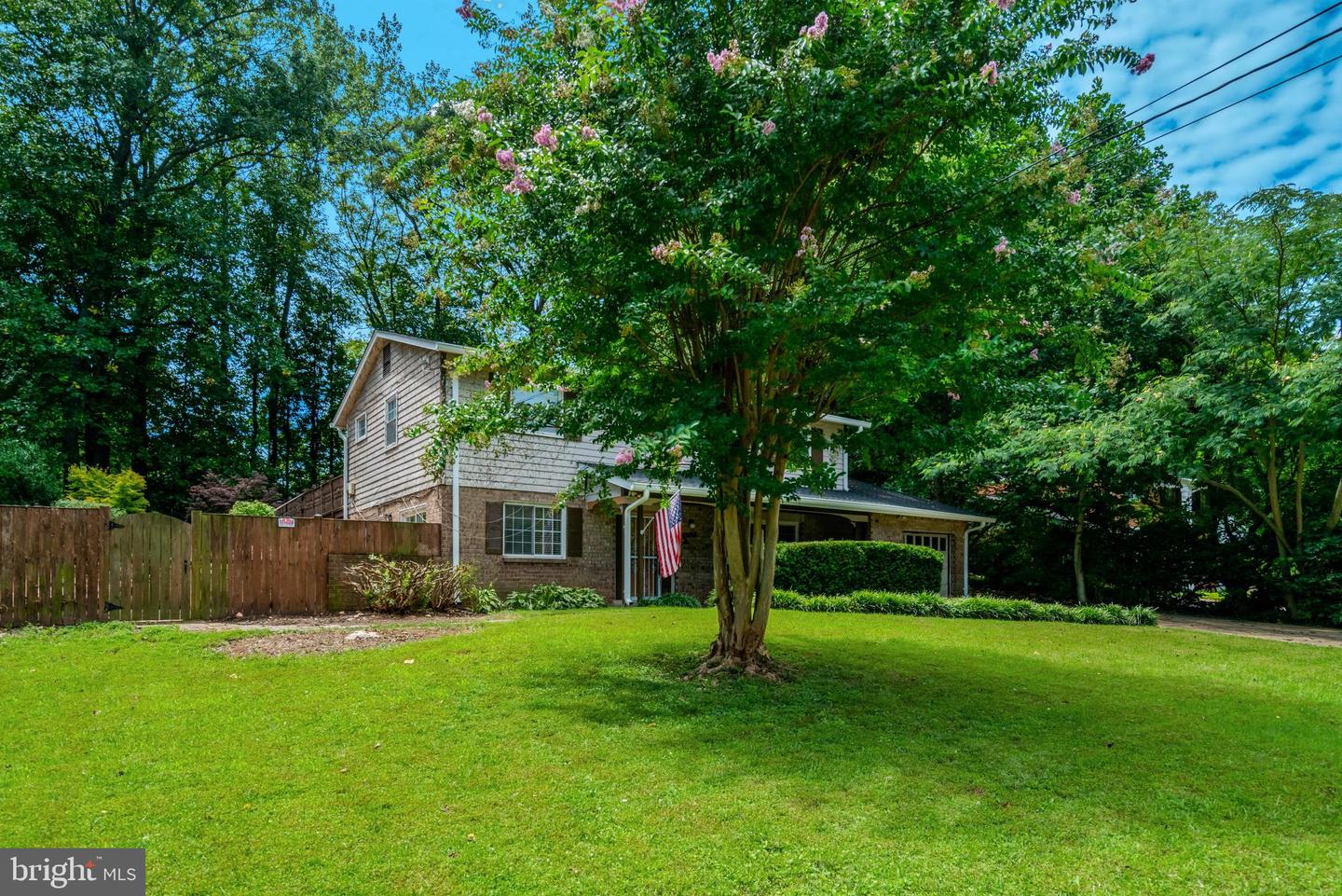 8527 Parliament Dr Property Photo 36