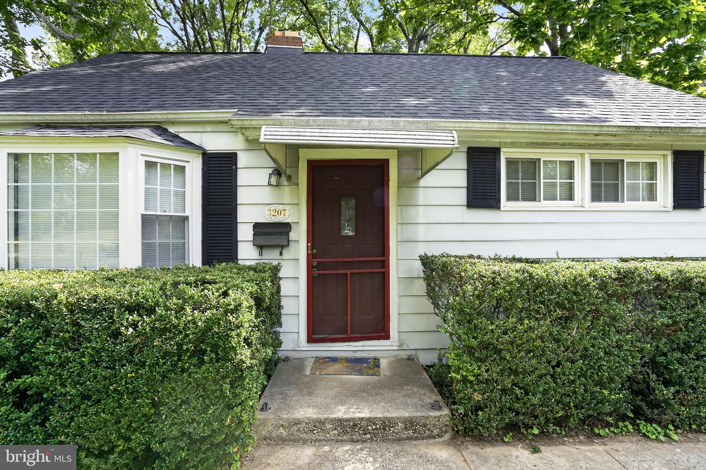 3207 Dashiell Rd Property Photo 1