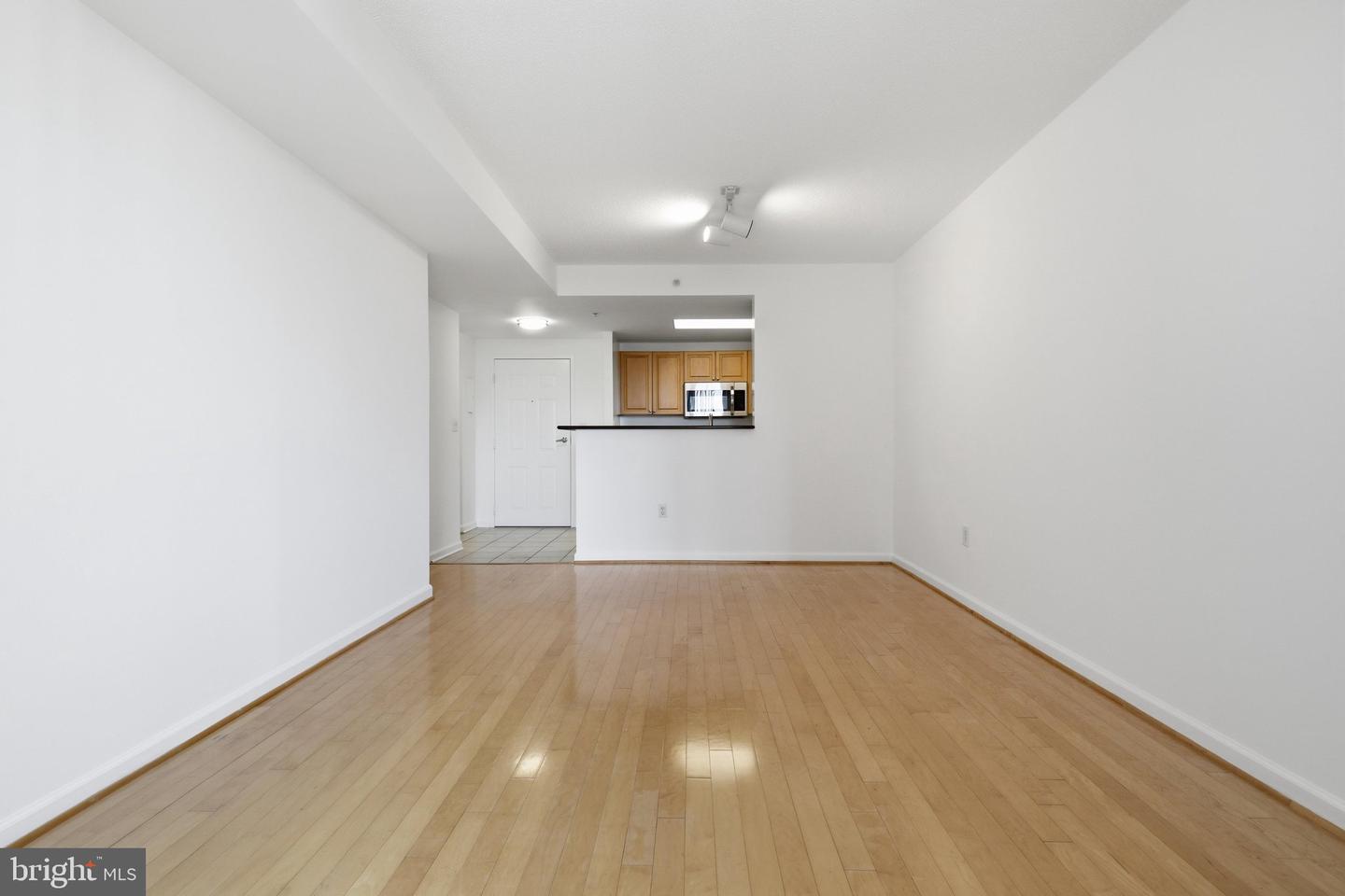2726 Gallows Rd #1110 Property Photo 15